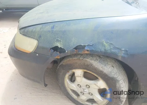 1999 Honda Accord Ex from USA, damaged, VIN 1HGCG6677XA105608